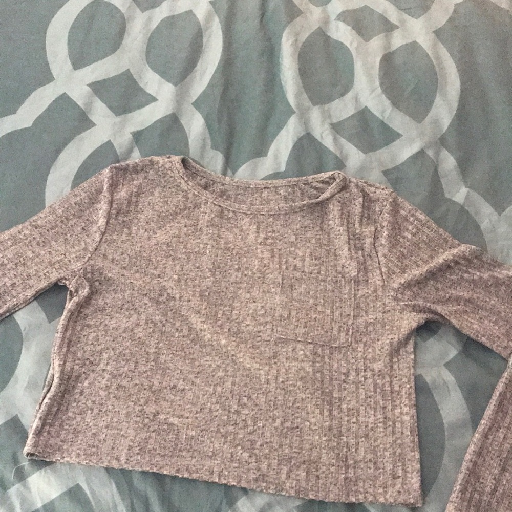 Grey crop top.